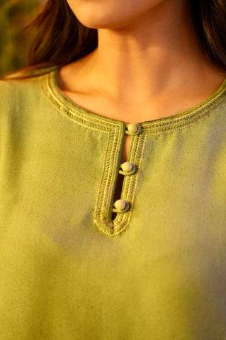 FW25DC-2882 GREEN 2PCS  EMBROIDERED KURTA WITH TROUSER