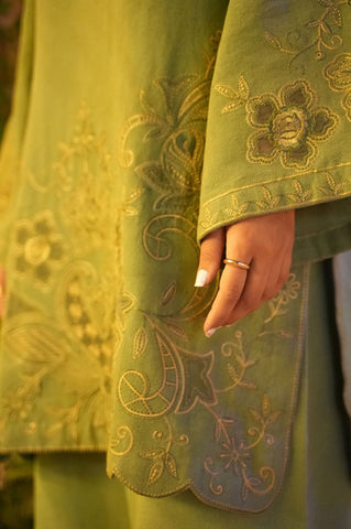 FW25DC-2882 GREEN 2PCS  EMBROIDERED KURTA WITH TROUSER