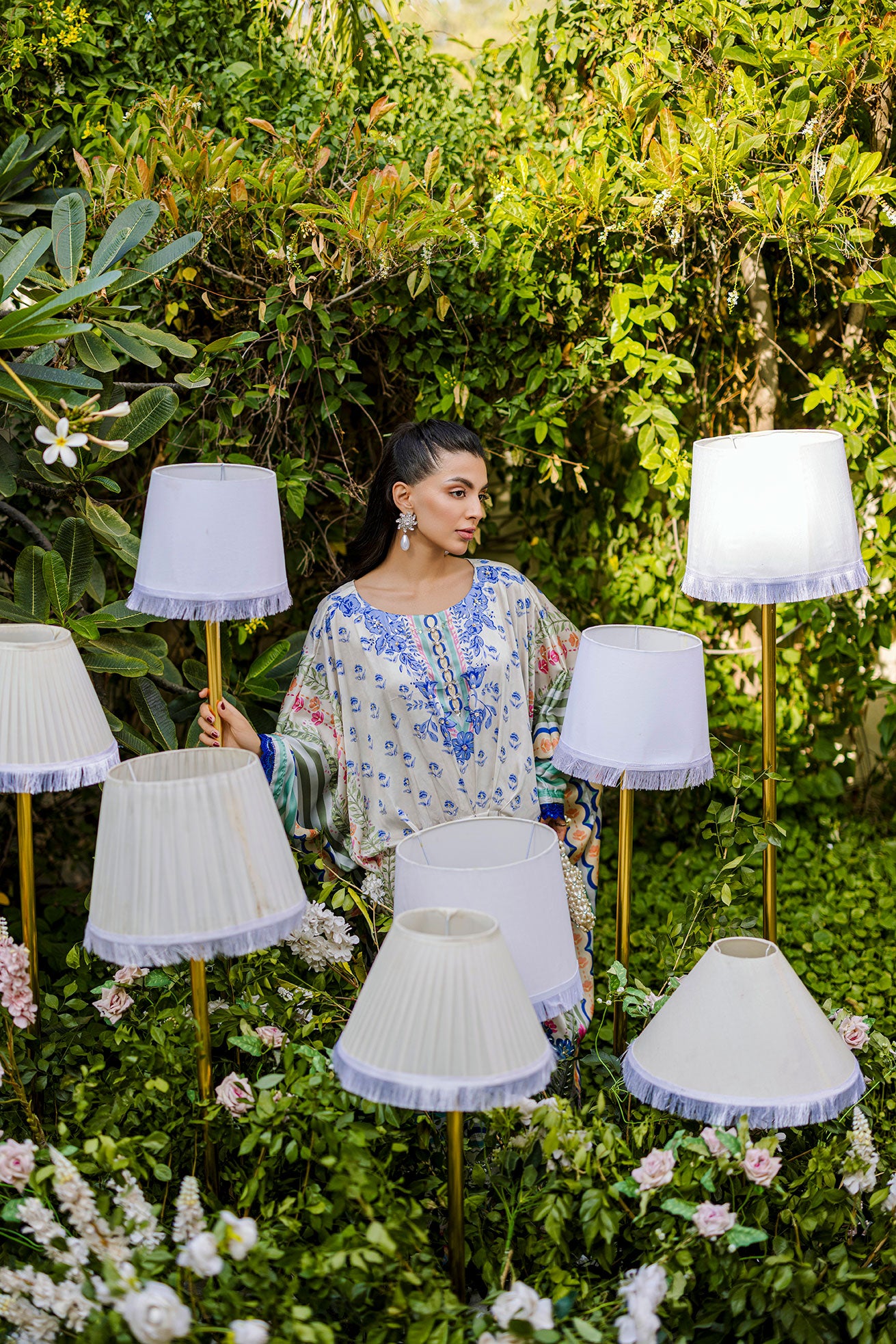 FW25DA-2869 MULTI HAND EMBELLISHED KAFTAN