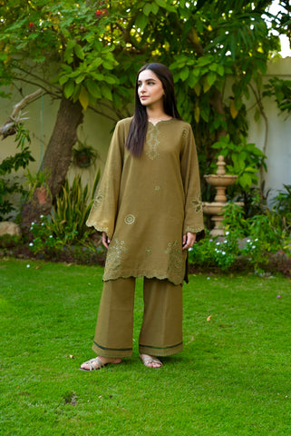 FW25DC-2876 OLIVE GREEN 2PCS  EMBROIDERED KURTA WITH TROUSER