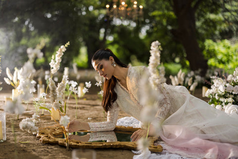 Jardin Festive 3-piece suit fabric.