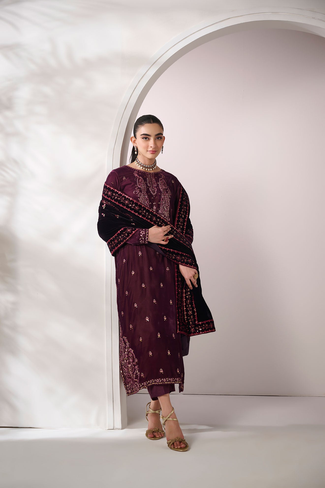 FW24DA-2621   PURPLE  2PCS  EMBROIDERED KURTA WITH TROUSER