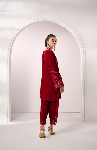 FW24DA-2624   MAROON  2PCS  EMBROIDERED KURTA WITH TROUSER