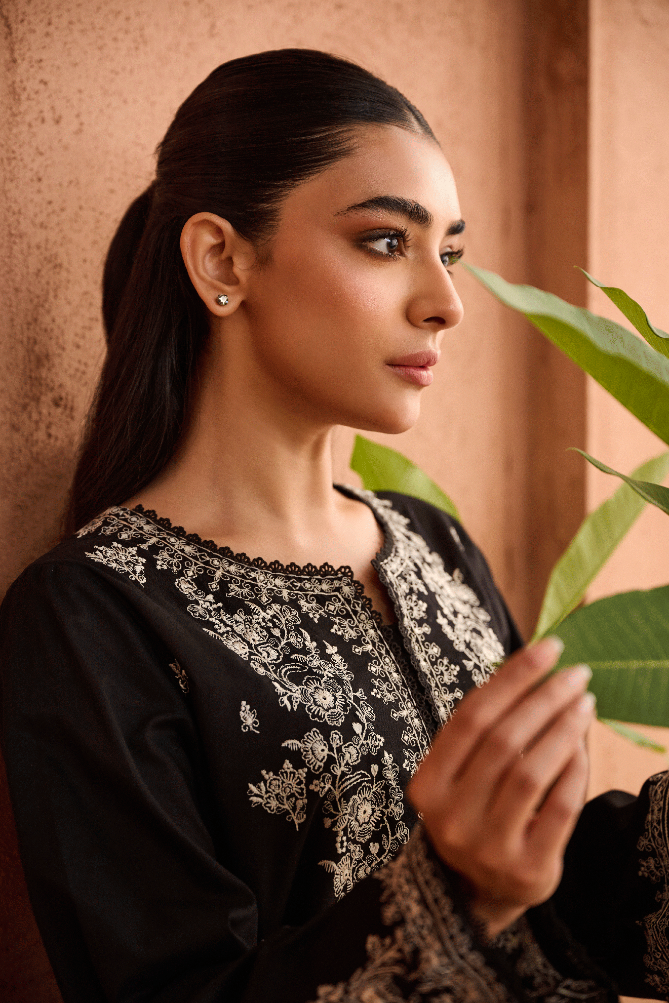 SS24DC-2452 BLACK 2PCS EMBROIDERED KURTA WITH TROUSER