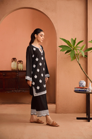 SS24DC-2460 BLACK 2PCS EMBROIDERED KURTA WITH TROUSER