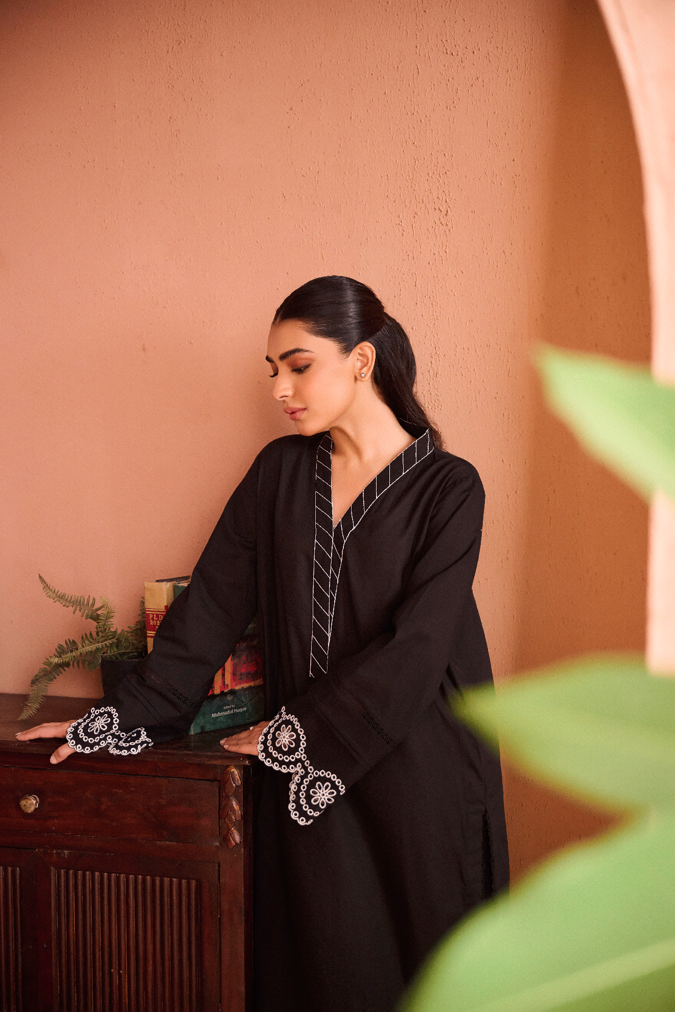 SS24DC-2458 BLACK 2PCS EMBROIDERED KURTA WITH TROUSER