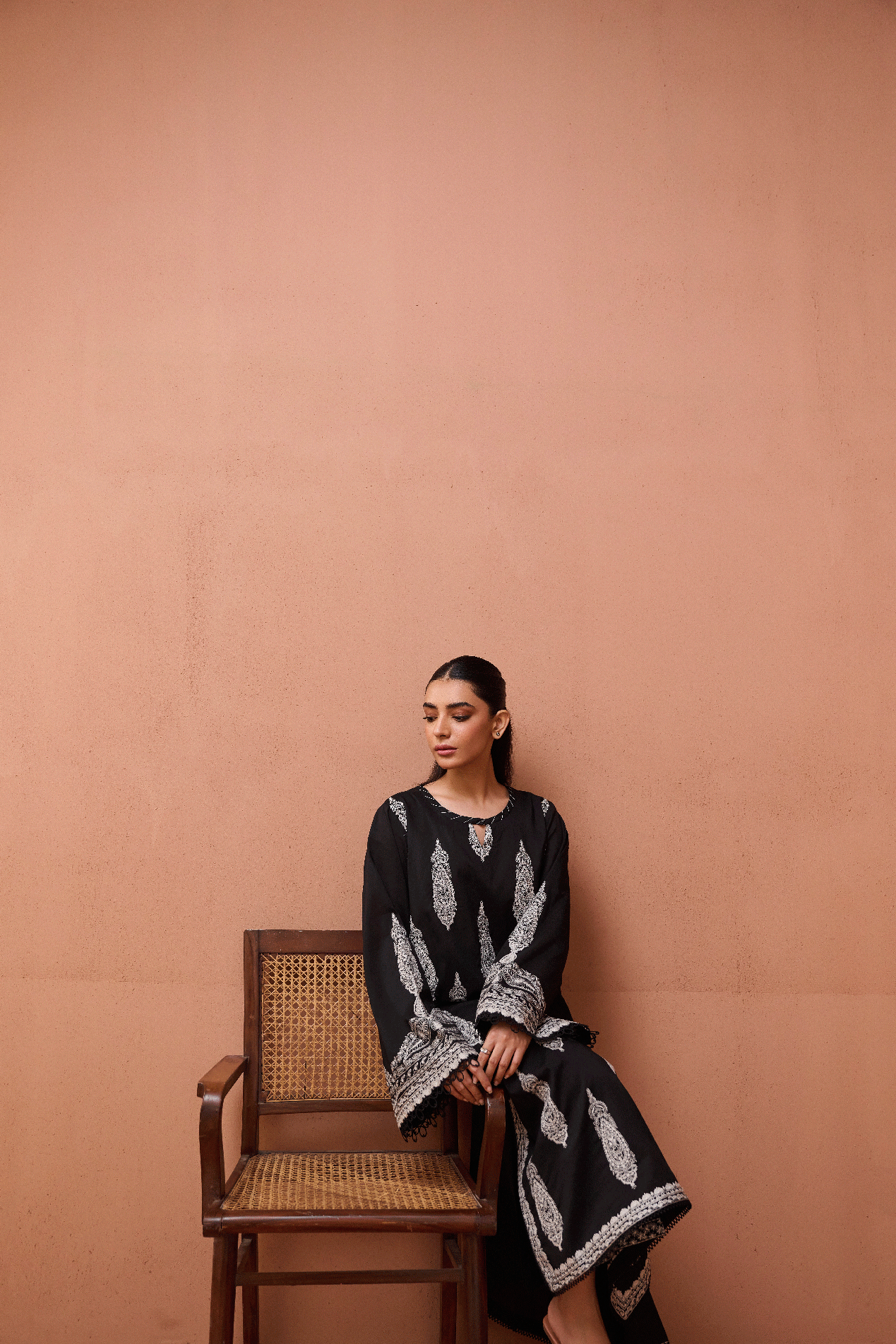 SS24DC-2461 BLACK 2PCS EMBROIDERED KURTA WITH TROUSER