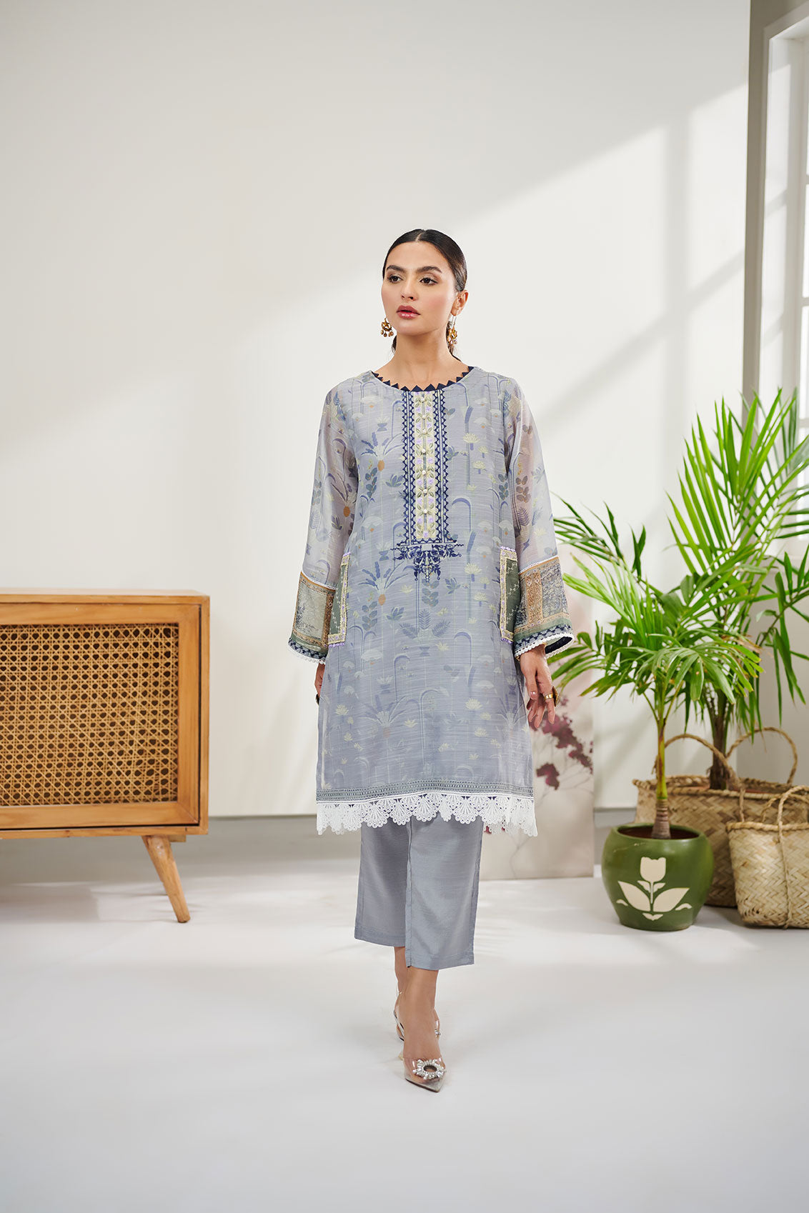 DC-0385 GREY 2PCS  EMBROIDERED KURTA WITH TROUSER
