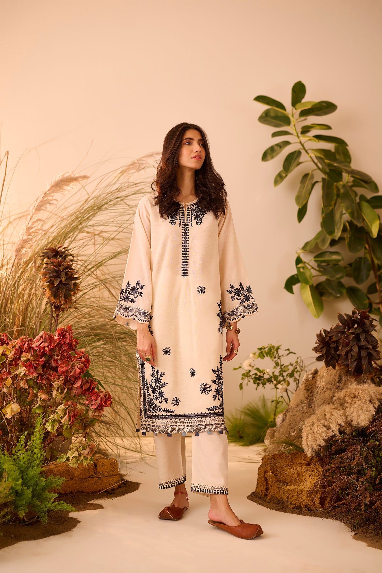DC-2117 OFFWHITE KHADDAR 2PCS EMBROIDERED KURTA WITH TROUSER