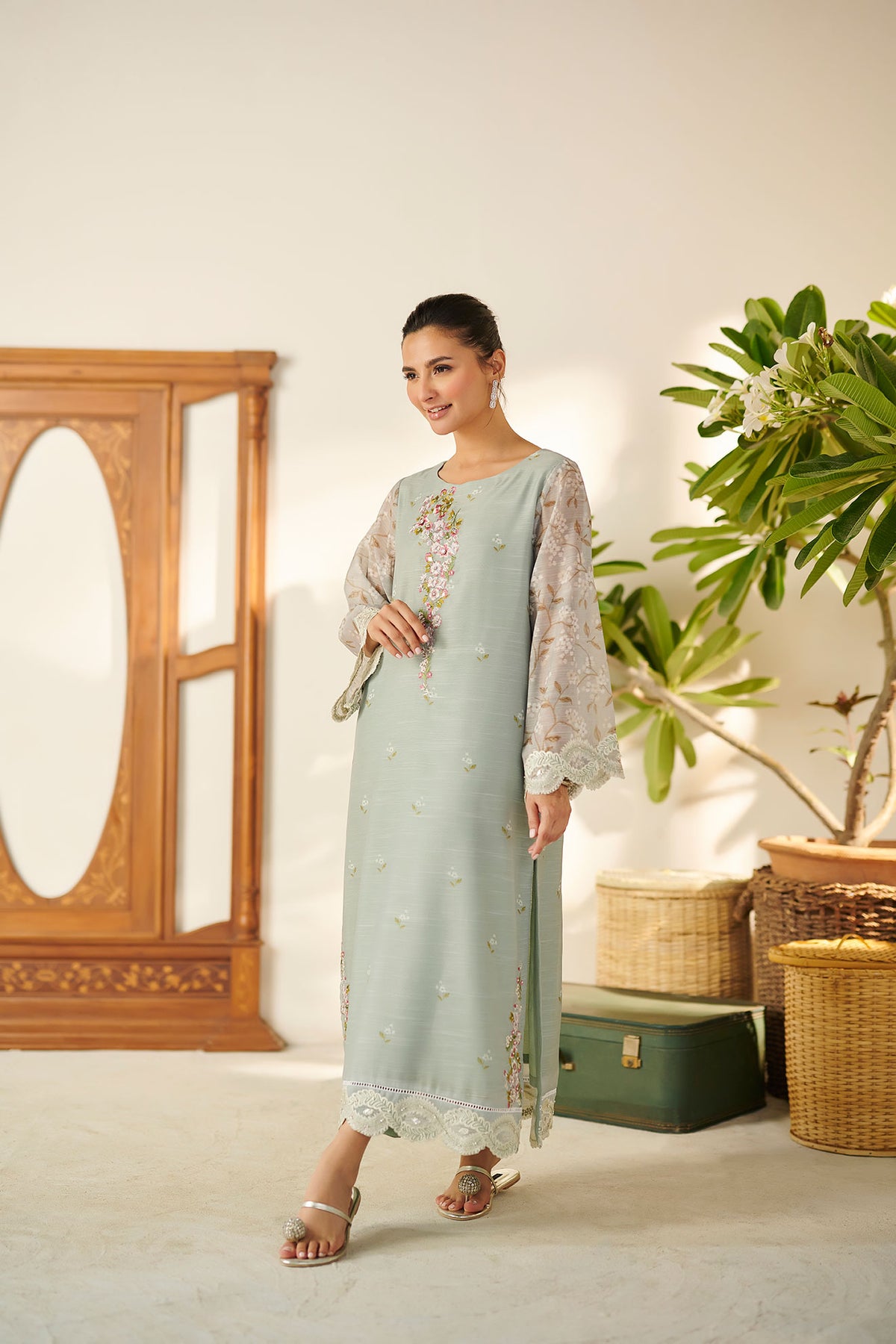 DC-2094 L-GREEN 2PCS  EMBROIDERED KURTA WITH TROUSER